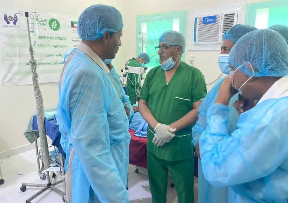 تدشين مخيم العيون المجاني في أبين… شراكة إنسانية تعيد الأمل وتنتصر لحق الفقراء في العلاج