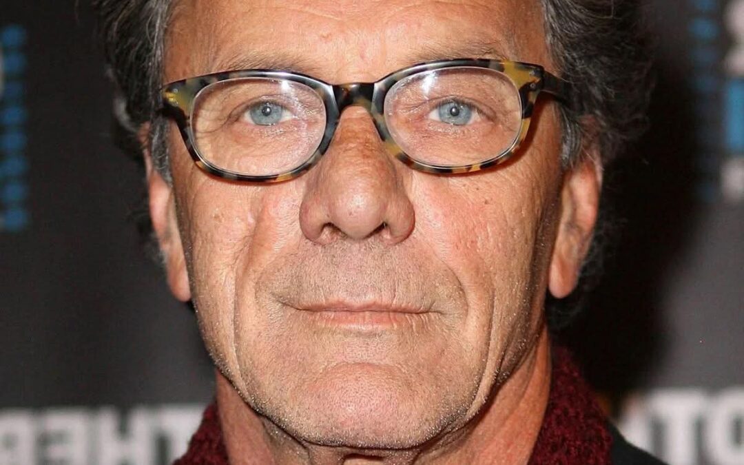 وفاة الفنان والمخرج الفلسطيني محمد بكري صاحب القضية والكاريزما والمبادئ والانسانية الذي تخطى فنه حدود الوطن