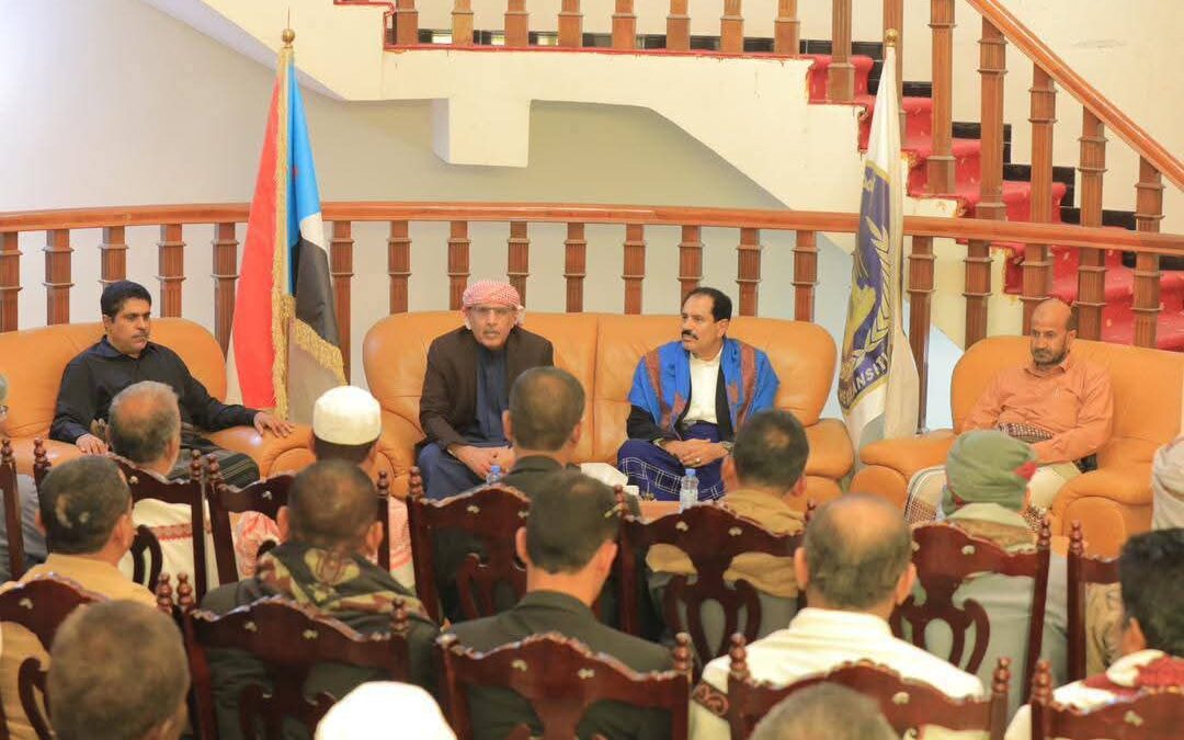 رئيس الجمعية الوطنية يستقبل مشايخ ووجهاء مديرية ساه