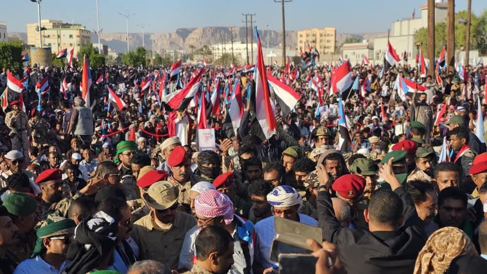 مليونية سيئون: بقاء القوات الجنوبية ضمان للأمن وخيار أبناء وادي حضرموت