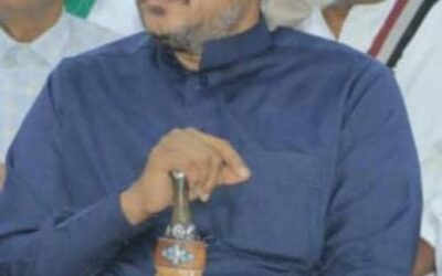*الشيخ أمين عبدالكريم بن علي الحاج الحوثري يهنئ المحافظ الخنبشي ويشيد بإجراءاته الحازمة ضد الخارجين عن القانون