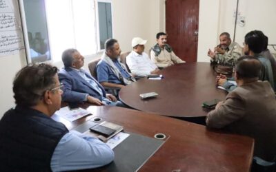 فريق التوجيه والرقابة الرئاسي يلتقي منظمات المجتمع المدني وقيادة جبهة ثرة في أبين