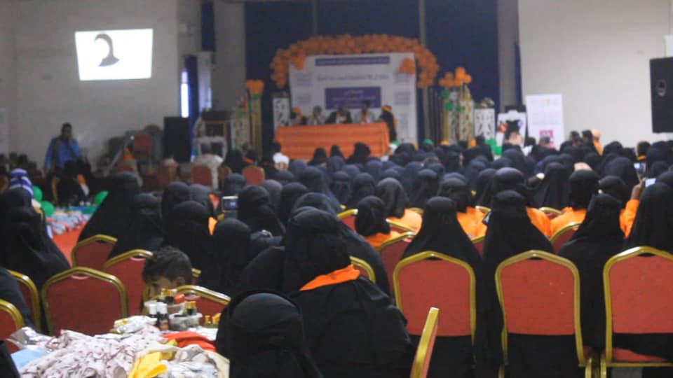 اتحاد نساء اليمن بأبين .. اختتام حملة 16 يومًا .. تمكين اقتصادي للمرأة .. وتكريم لعاملات النظافة