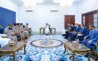 الرئيس القائد عيدروس الزُبيدي يستقبل قيادة القوات المشتركة لقوات التحالف العربي
