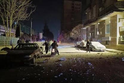 حلب تحت تهدئة هشة.. الجيش السوري و”قسد” يعلنان وقف الاشتباكات بعد خسائر مدنية