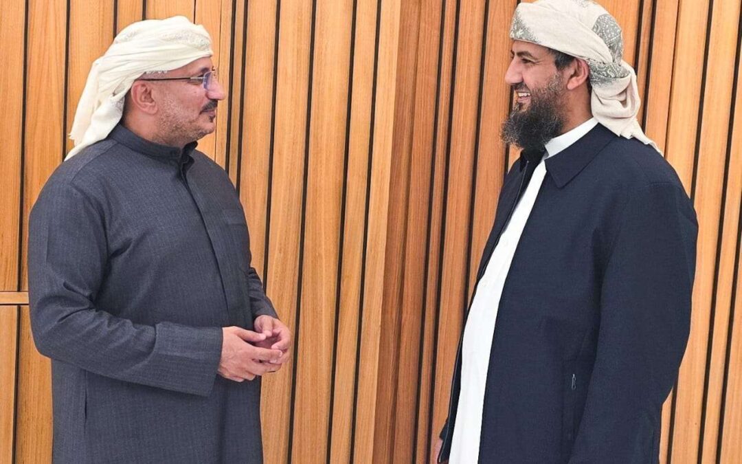 المحرّمي يلتقي طارق صالح لبحث المستجدات السياسية والعسكرية