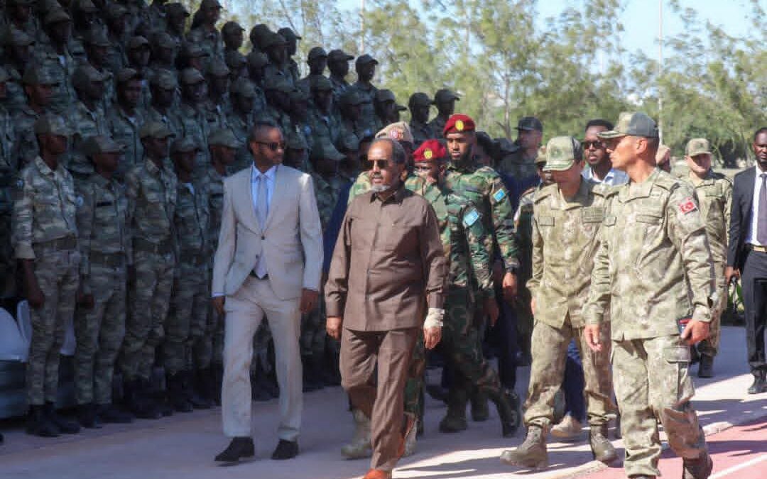 الصومال تلوّح بالخيار العسكري ضد انفصاليي شمال البلاد