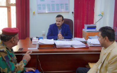 المحافظ بن الوزير يشدد على الجاهزية الأمنية وحماية المؤسسات السيادية في مديرية رضوم