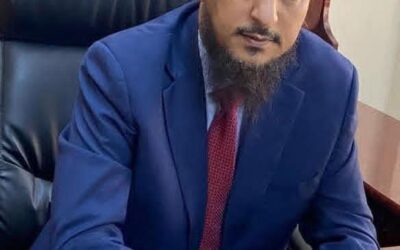 وزير الدولة محافظ العاصمة عدن عبد الرحمن شيخ يباشر مهامه رسميا ويؤكد أن أمن واستقرار وتنمية عدن أولوية