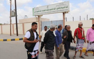رئيس جامعة أبين يتفقد مرافق الجامعة ويشيد بدور الحراسات الأمنية واللجان المجتمعية