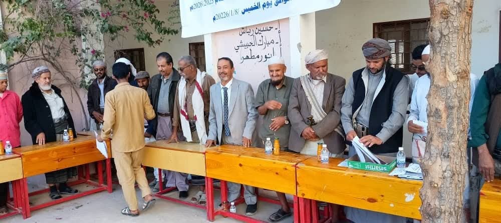 الوكيل الفاطمي يكرم اوائل ثانوية واكد ويؤكد استمرار دعم السلطة المحلية لقطاع التعليم في شبوة