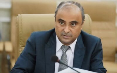 رئيس الوزراء يعلن عن دعم سعودي جديد وعاجل بـ 90 مليون دولار لصرف مرتبات الموظفين