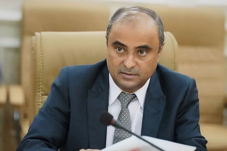 رئيس الوزراء يعلن عن دعم سعودي جديد وعاجل بـ 90 مليون دولار لصرف مرتبات الموظفين