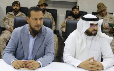 قيادة السلطة المحلية بعدن والتحالف العربي يناقشان إعادة تموضع المعسكرات خارج نطاق العاصمة