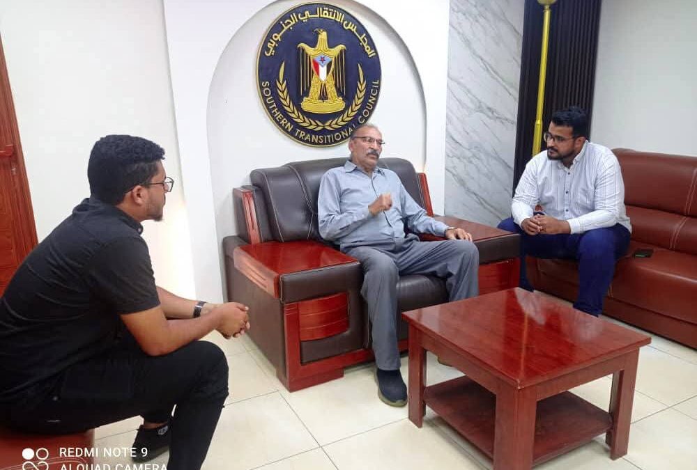 رئيس كتلة عدن بالجمعية الوطنية يزور مكاتب الهيئة التنفيذية في العاصمة عدن