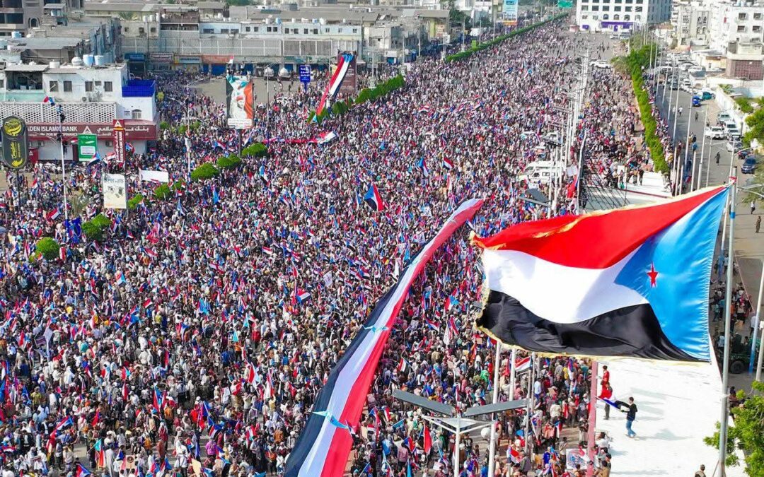 رئيس تنفيذية انتقالي أبين: من ساحة العروض نُجدّد الثبات ونؤكد المضي نحو استعادة دولة الجنوب كاملة السيادة