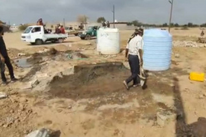 حملة إزالة واسعة للبناء العشوائي في البريقة تقودها وحدة حماية الأراضي
