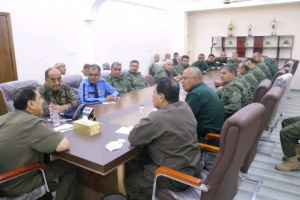 مدير أمن عدن يؤكد رفع الجاهزية وتعزيز الشراكة المجتمعية خلال اجتماع أمني موسّع