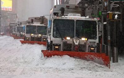 الولايات المتحدة: 14 وفاة وآلاف الرحلات الجوية ملغاة بسبب عاصفة ثلجية شديدة