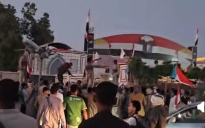 إطلاق نار كثيف قرب مطار سيئون أثناء تفريق متظاهرين رفعوا أعلام الجنوب
