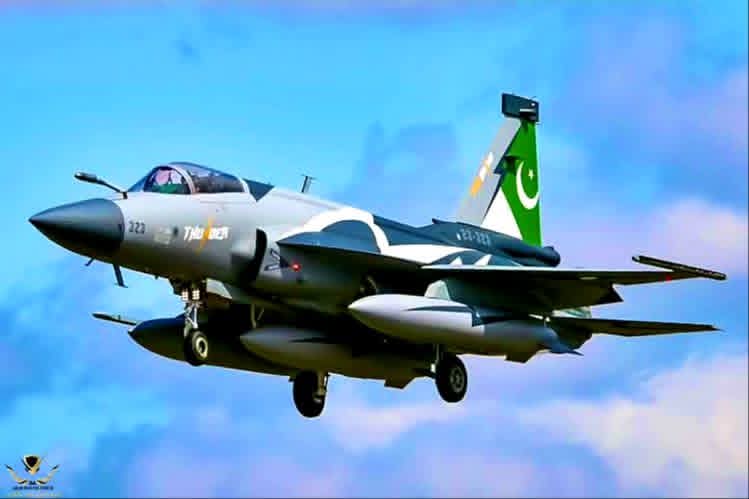 باكستان تعلن دخولها “حرب مفتوحة” مع أفغانستان عقب تبادل ضربات دامية بين الجانبين