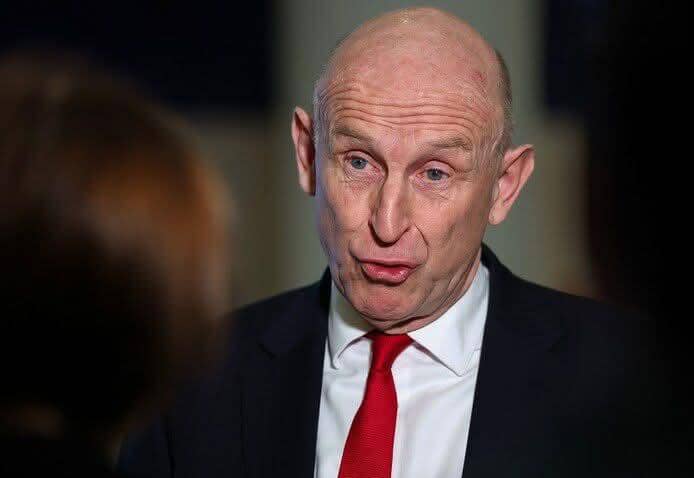 وزير الدفاع البريطاني: روسيا التهديد الأبرز في القطب الشمالي منذ الحرب الباردة