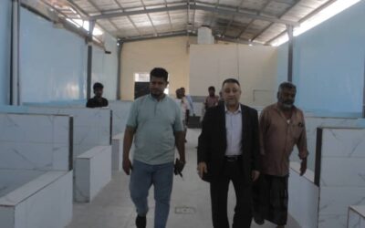الأمين العام للمجلس المحلي بمحافظة أبين يتفقد التشطيبات النهائية لأعمال ترميم وتأهيل السوق العام للخضار والفاكهة بزنجبار