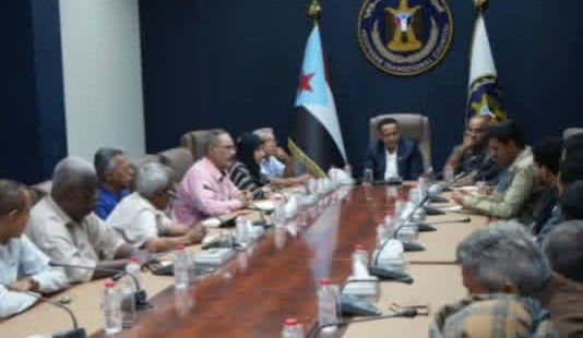 عدن .. اجتماع موسع للانتقالي يؤكد عدم السماح بانعقاد أي جلسة للحكومة