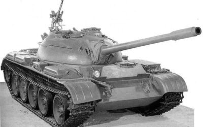 8مارش 1955م الاتحاد السوفيتي يقرانتاج الدبابةT-54A
