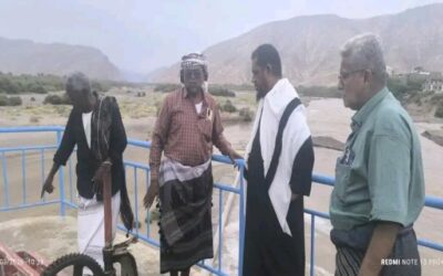 مدير عام مديرية خنفر “اليوسفي” يتفقد تدفق سيول وادي بنا ويضمن وصولها إلى المزارعين