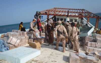 قوات العمالقة الجنوبية تضبط قارب تهريب قادم من ميناء بندر عباس الإيراني