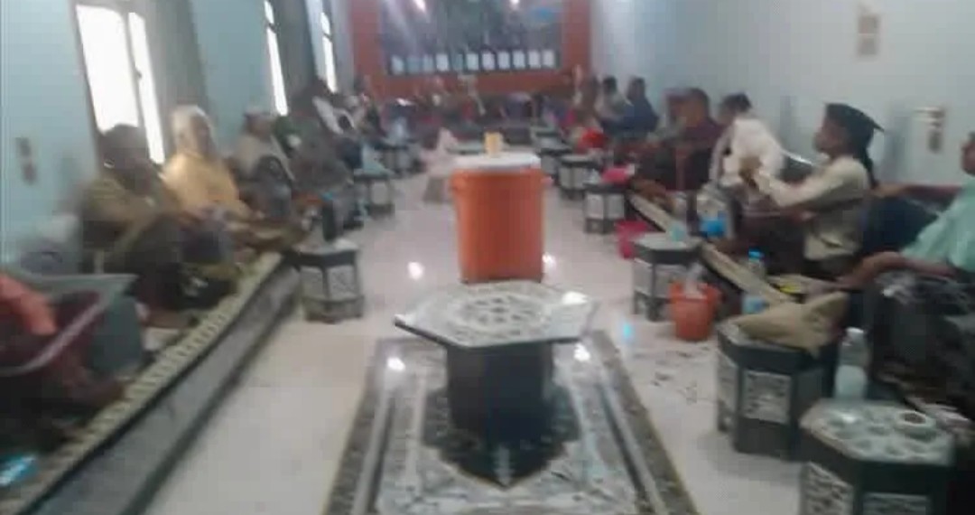 مشائخ باكازم بأحور يمهلون السلطات 48 ساعة للتحرك إزاء انتهاكات بحق مهاجرين أفارقة