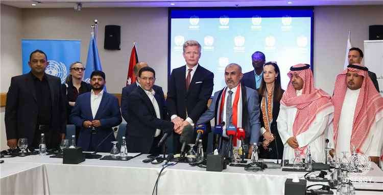 أكبر صفقة تبادل أسرى بين الحوثيين والحكومة