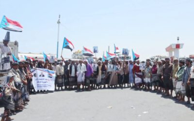 وصول طلائع أبناء المحفد  إلى مجمع دوفس بأبين للمشاركة في مليونية تجديد التفويض للرئيس الزٌبيدي