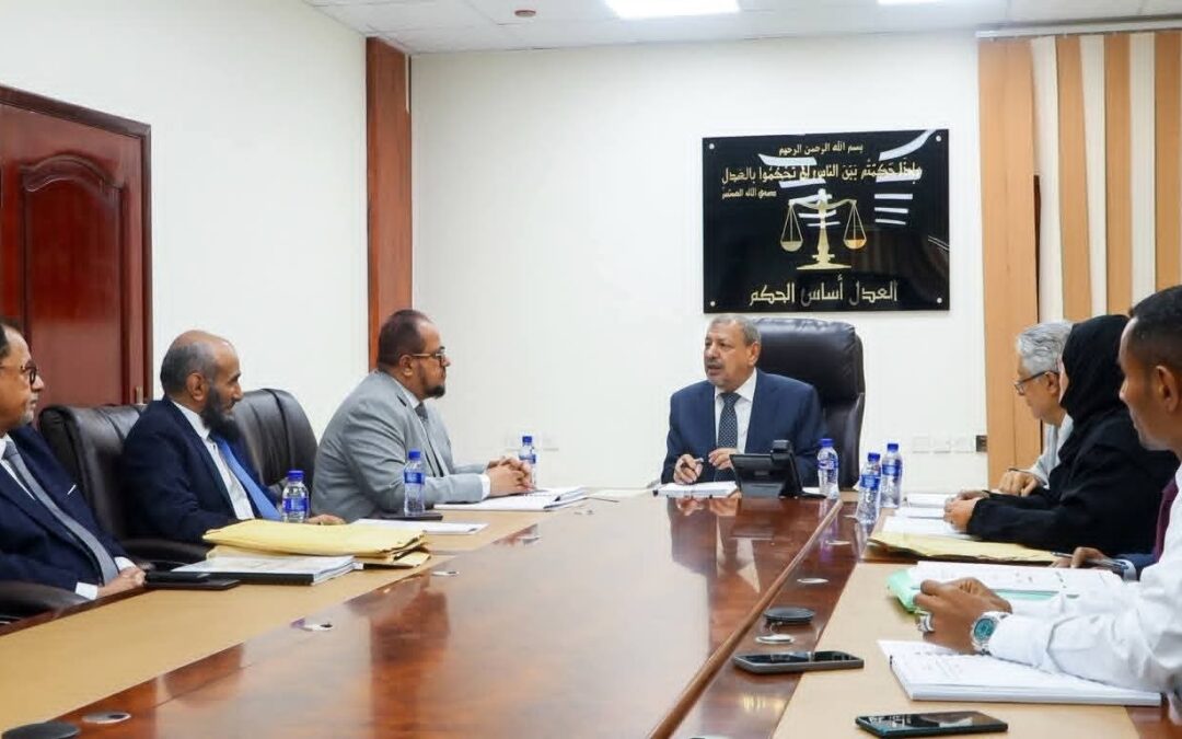 مجلس القضاء الأعلى يشيد بتقارير الأداء للمجلس والمحكمة العليا ويتخذ الإجراءات القانونية بحق عدد من القضاة