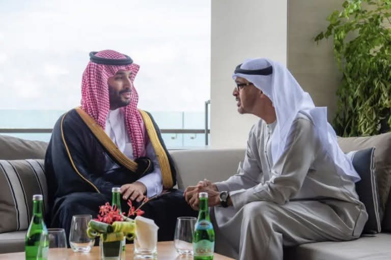 ماذا نعرف عن الضربات الاماراتية والسعودية داخل ايران؟