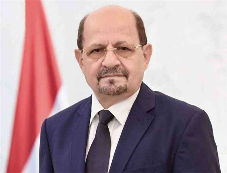 رئيس الحكومة الزنداني يصدر حزمة قرارات بتكليف قيادات جديدة  في وزارة المالية والضرائب بينهم الزميل صالح الجفري