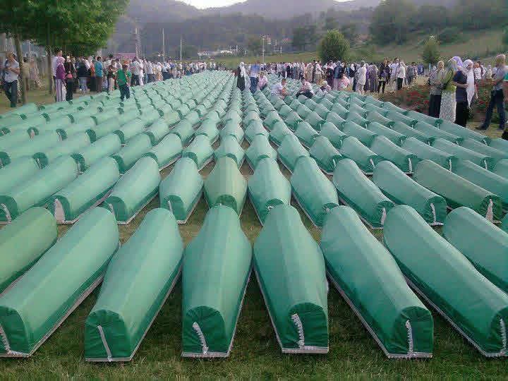 “أسوأ فظائع أوروبا منذ الحرب العالمية الثانية”.. مجزرة سربرنيتسا إبادة جماعية راح ضحيتها أكثر من 8 آلاف مسلم بوسني