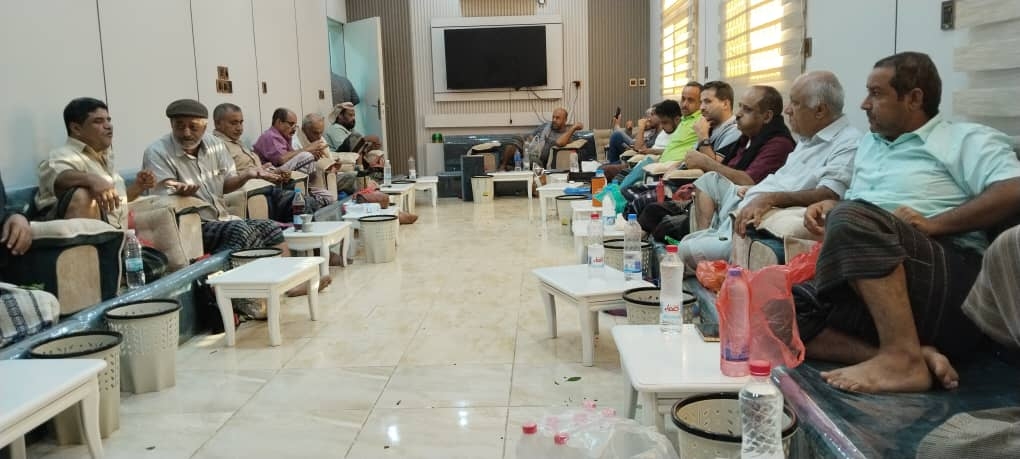 حلقة حوار في منتدى مدار بعدن