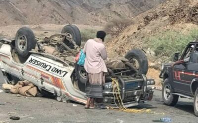 *نجاة ركاب سيارة من حادث انقلاب على خط ثنهة ـ باتيس