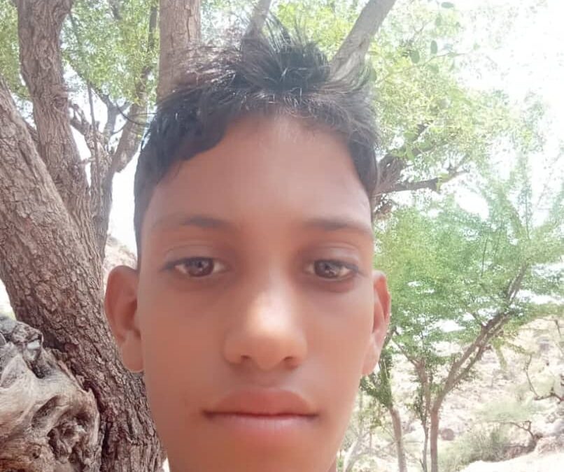 استشهاد طفل بقصف حوثي عشوائي على منازل المواطنين في عهامه بالمسيمير رداً على انتصارات القوات الجنوبية