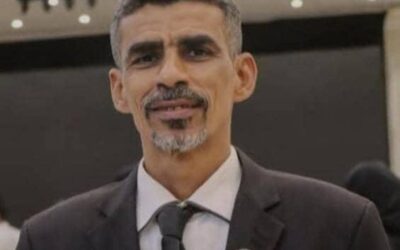العجيلي  يهنئ الطالبة فاطمة عبد الواحد سعيد عبده من الوهط لحصولها على المركز الأول في الثانوية العامة بنسبة 99.88%