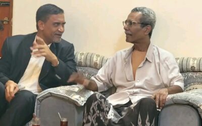 التميمي يطمئن على صحة الصحفي القدير علوي بن سميط ويشيد بإسهاماته الإعلامية .