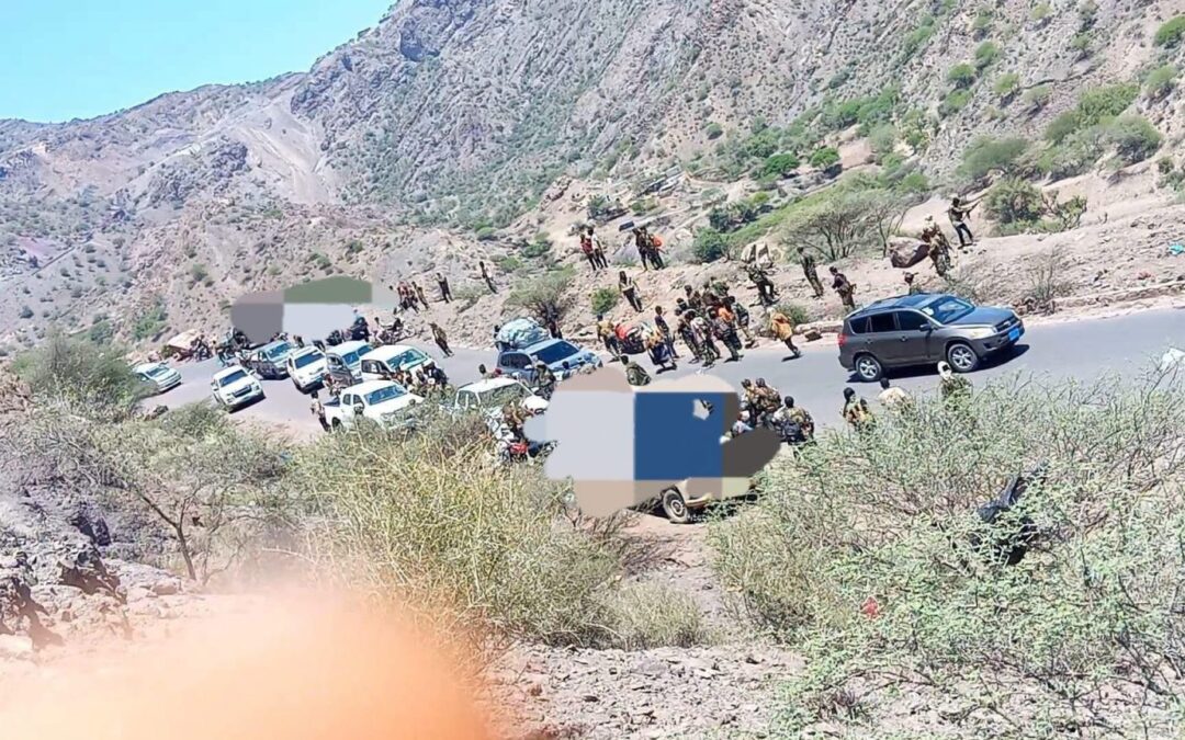 عاجل | مصادر محلية: احتجاز وزير الدفاع في الضالع بعد اعتراض موكبه ومحاصرته