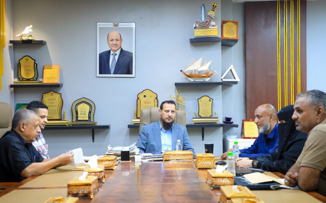 المحافظ شيخ يناقش مع القائم بأعمال مدير مؤسسة المياه الحلول الممكنة لإشكالية ضعف الضخ في المنطقة الأولى