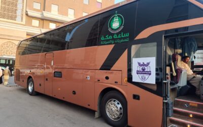 وكالة ساعة مكة تواصل دعمها لأكاديمية الحافرة.. وتتكفل بنقل البعثة من مكة إلى جدة