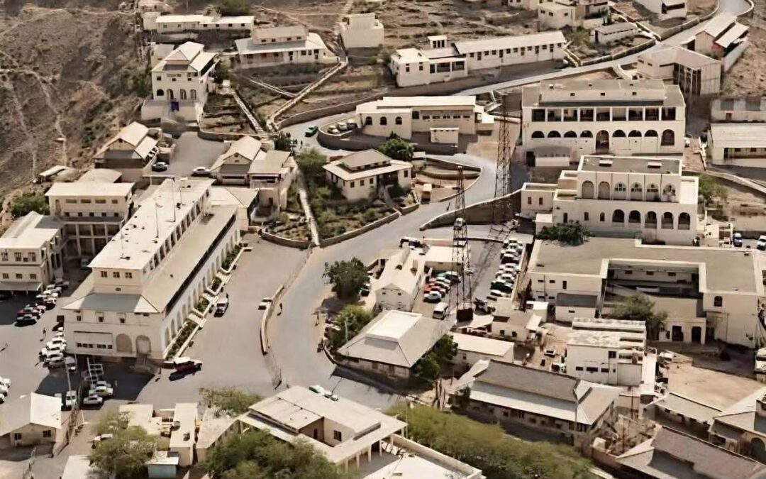 باصهيب.. المستشفى الذي ينام على كتف البحر ويراقب ميناء عدن