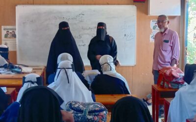مديرة إدارة التعليم بانتقالي أبين تتفقد سير العملية التعليمية في مجمع الفتح للبنات