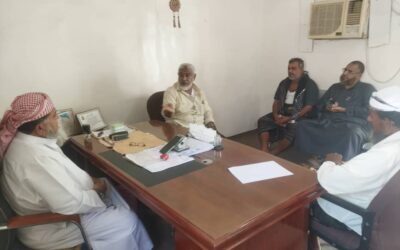 مدير عام أوقاف أبين يلتقي إمام وخطيب جامع جعار وناظر الوقف لمناقشة قضايا الأوقاف بالجامع